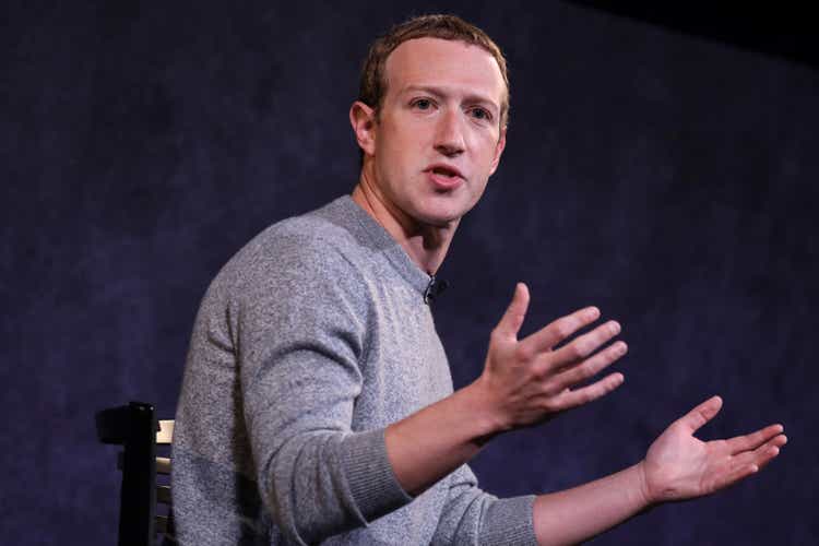 Facebook CEO Mark Zuckerberg And News Corp CEO Robert Thomson Debut Facebook News