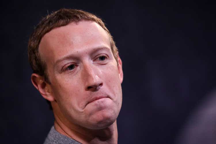 Facebook CEO Mark Zuckerberg And News Corp CEO Robert Thomson Debut Facebook News