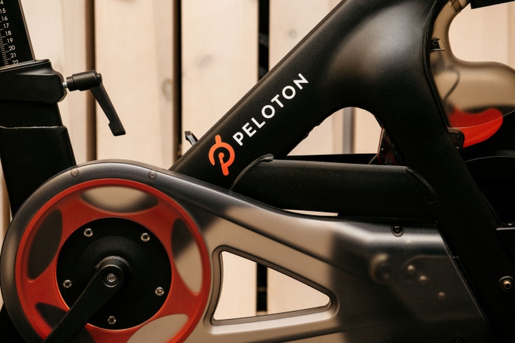 New Peloton Holiday Ad Ignites Online Controversy