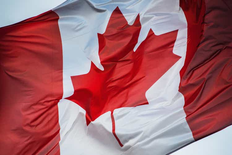 Schwenkende kanadische Flagge