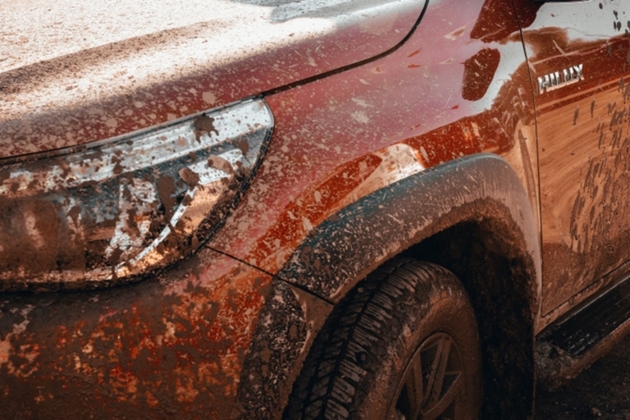 Toyota targets corporate fleets with hydrogen Hilux in Europe