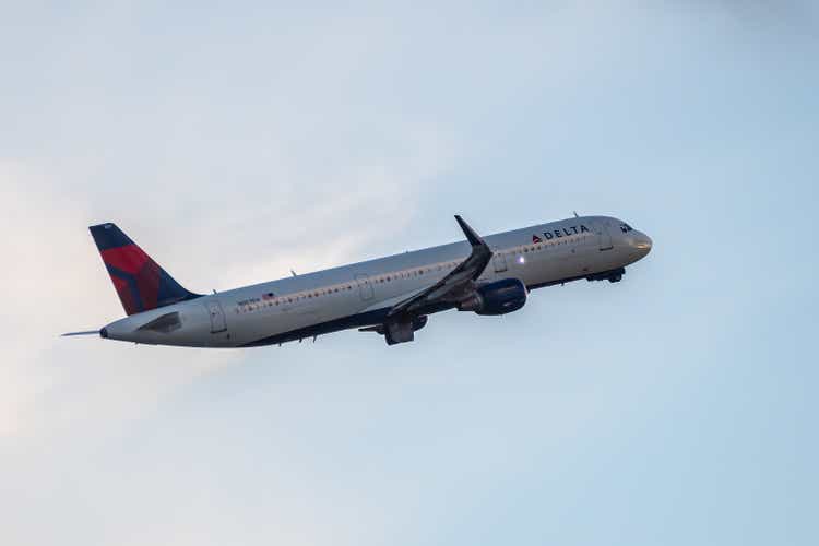 Delta Air Lines n307dx vliegtuigen vertrekken vanuit Miami International Airport (MIA)