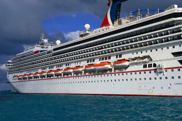 Carnival Sunrise docks in Nassau