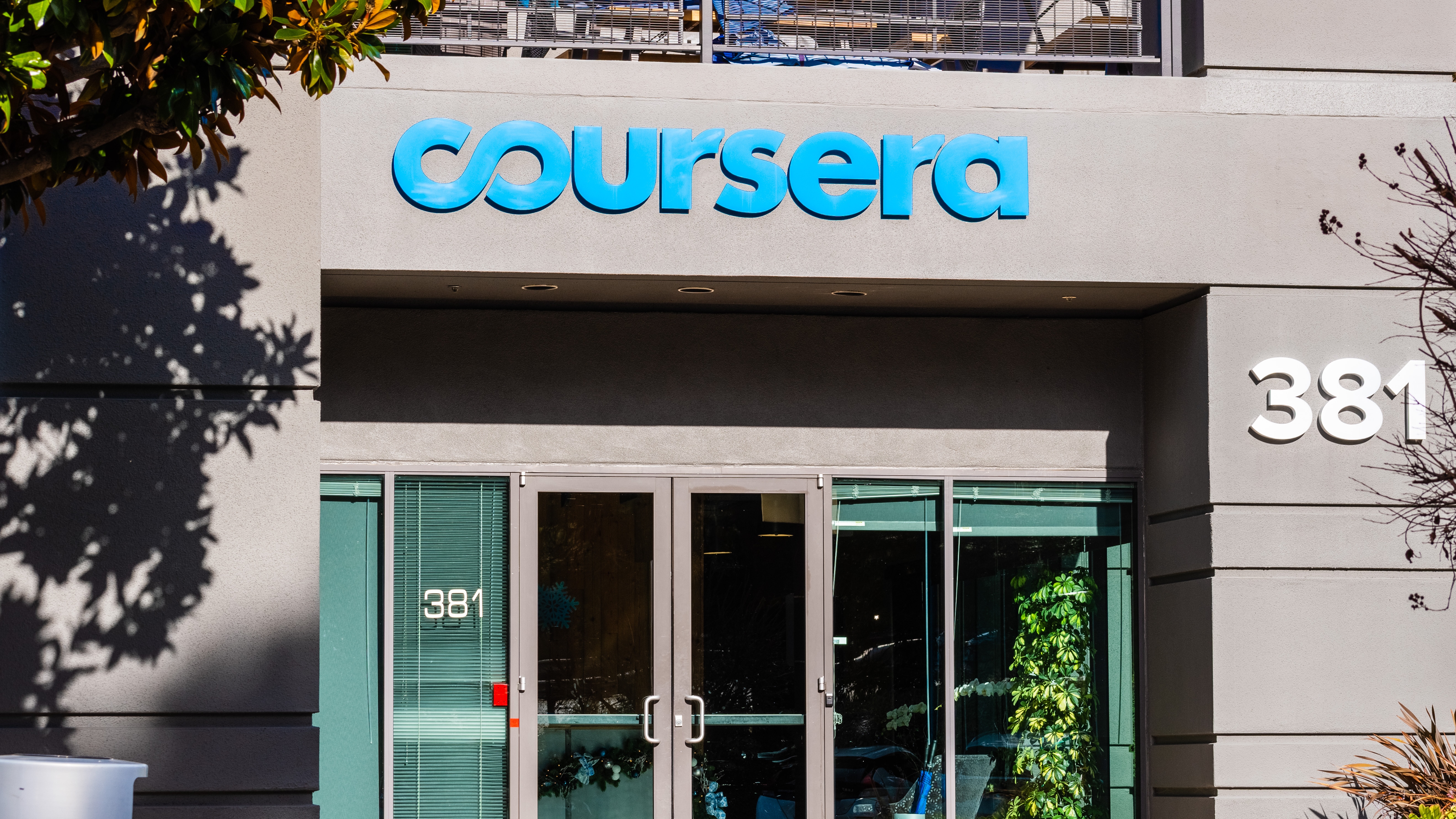 Coursera shares drop 14% in wake of earnings miss, Cantor downgrade |  Seeking Alpha