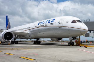 United Airlines to test Starlink internet service next month with ...