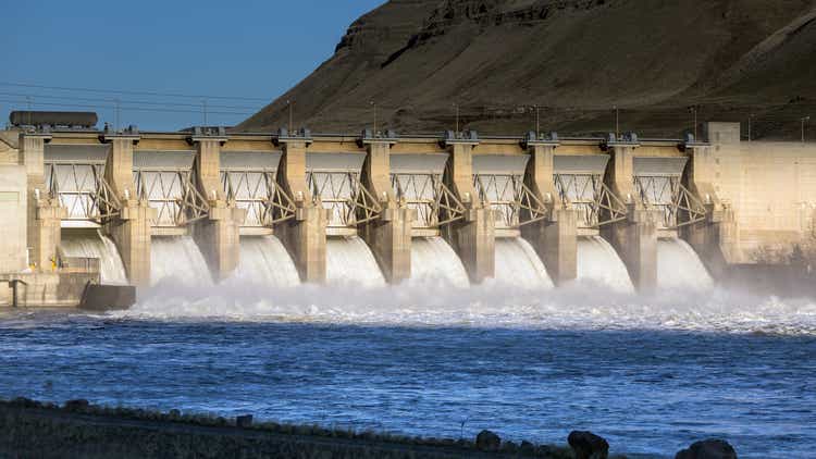 Lower Monumental Dam spillway