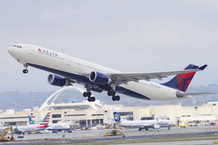 Delta Air Lines Airbus A330 LAX