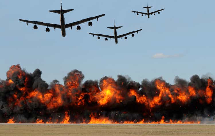 Heavy bombers attacking