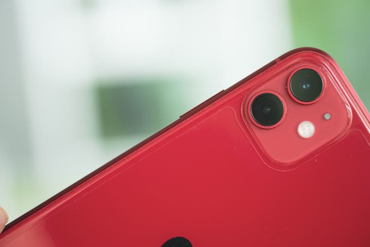 Apple iPhone 11 PRODUCT RED
