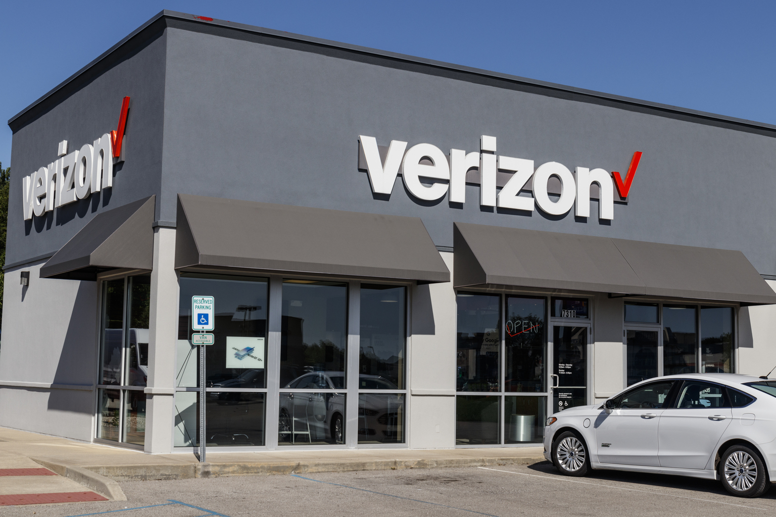 Verizon Communications: Get A 6.8% Yield And Likely Price Gains, Too ...