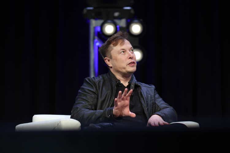 Elon Musk Speaks at Satellite Conference in Washington DC