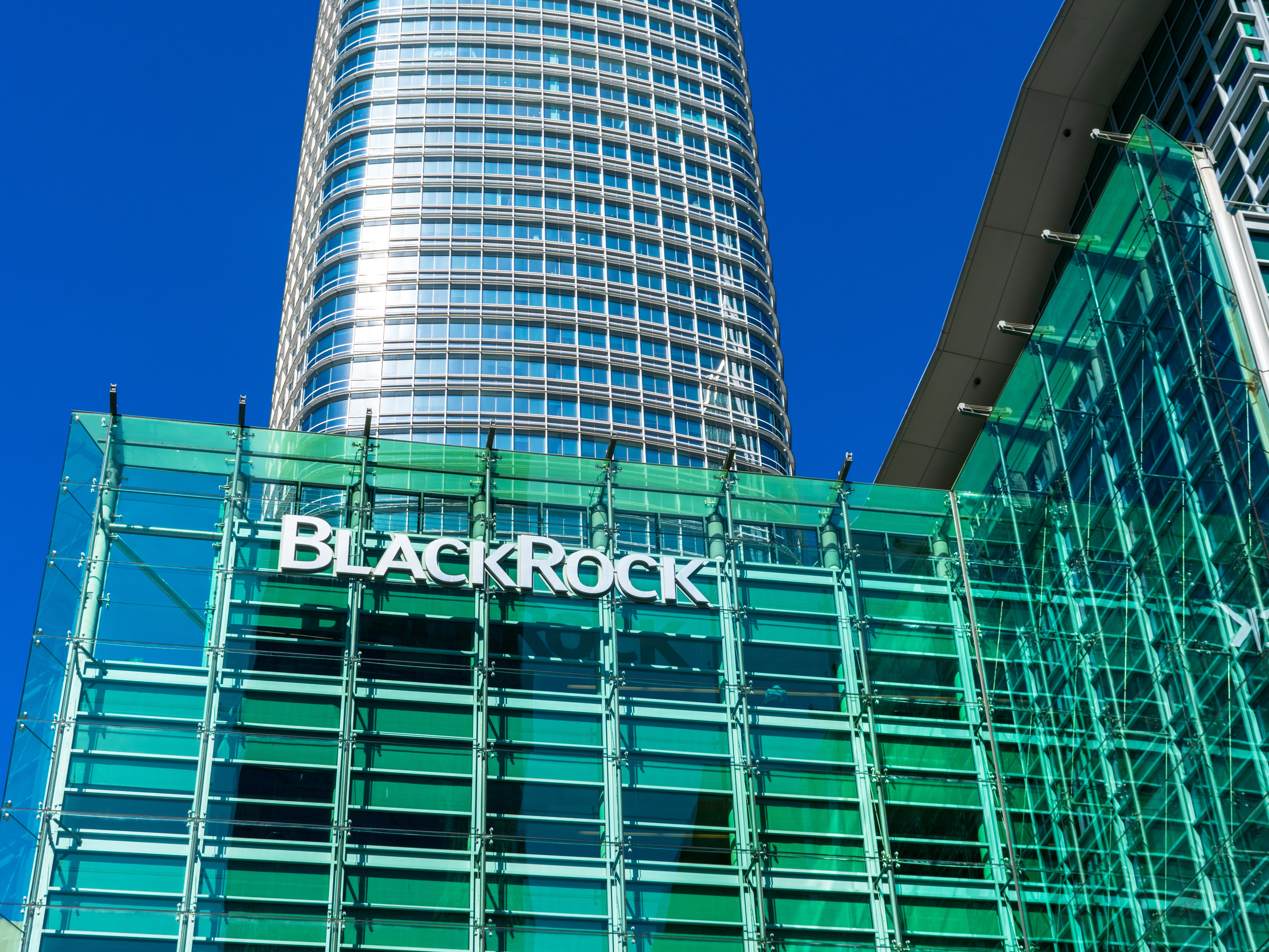 BlackRock Q1: Achieved Strong Results In A Tough Environment (NYSE:BLK) |  Seeking Alpha