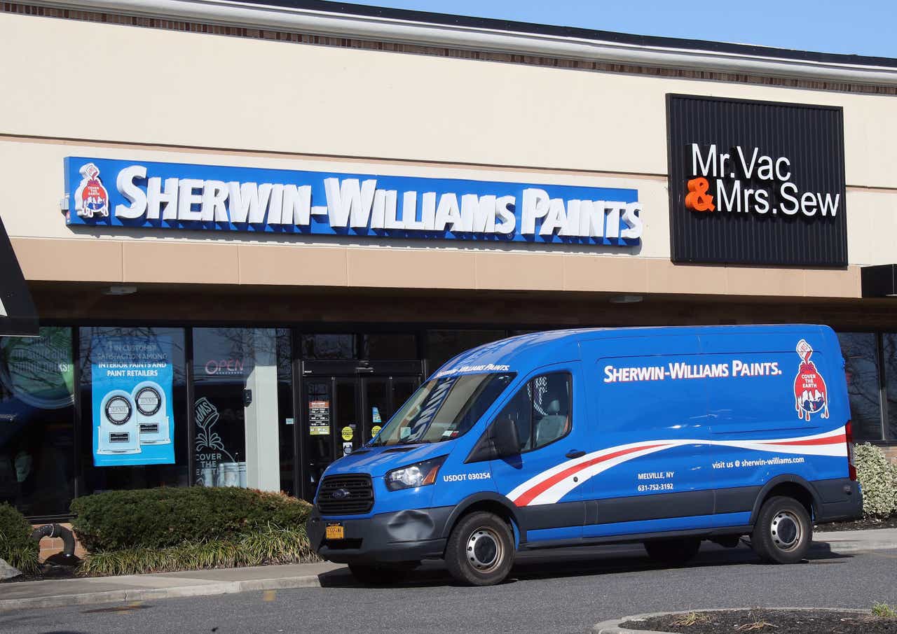 Sherwin Williams Slashes Full Year Earnings Guidance Shares 12 Nyse Shw Seeking Alpha