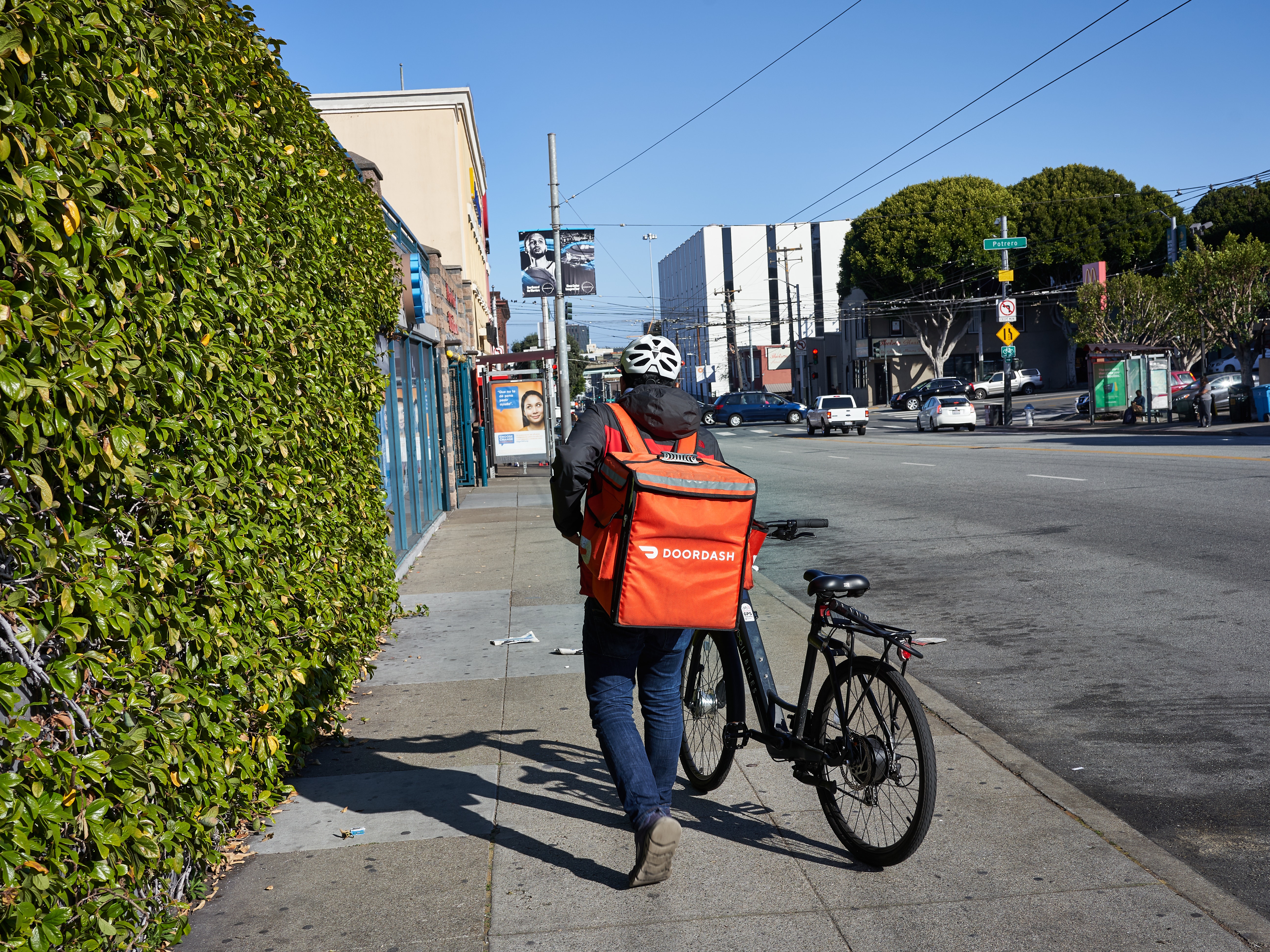 DoorDash is offering hourly pay to fix a problem with food orders