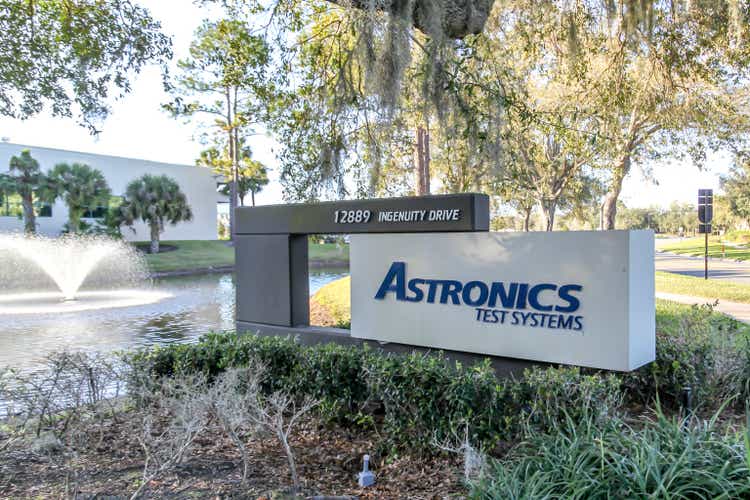 Teken van Astronics Test Systems in Orlando, Florida, USA.