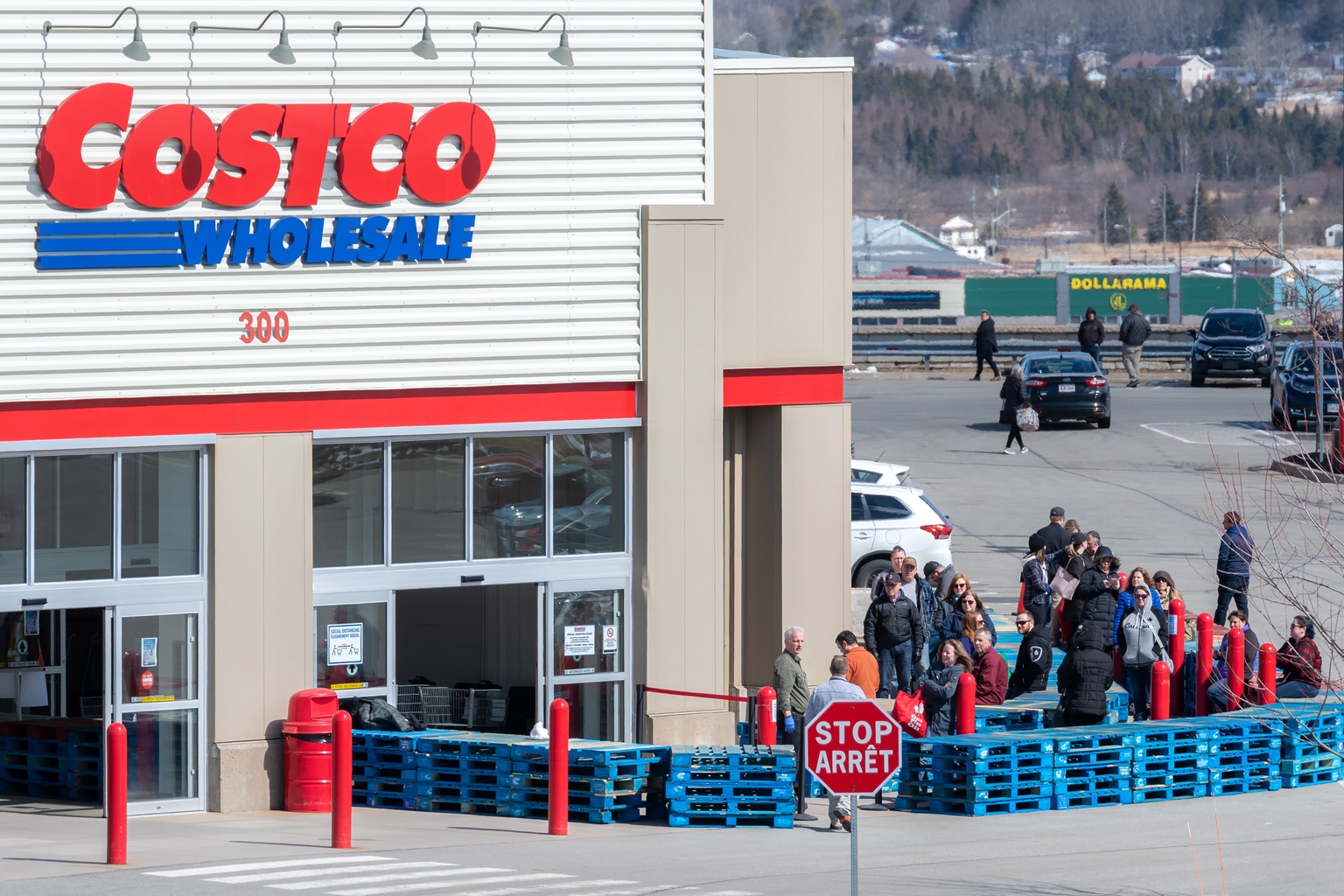 Costco Wholesale (TSX:COST) Stock Price & Overview