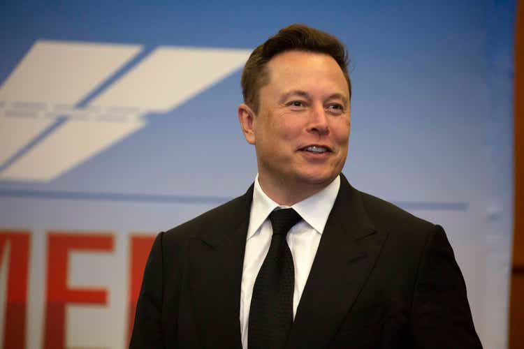 SEC eyes to force Musk testimony on Twitter stock acquisitions