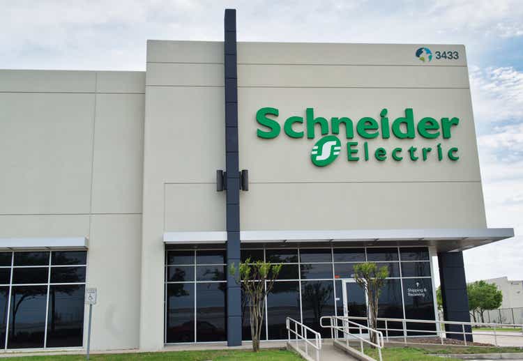 Schneider Electric office building exterior in Houston, TX.