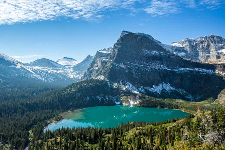 A scenic photo of Montana"s iconic Grinnell Lake in Glacier National Park.