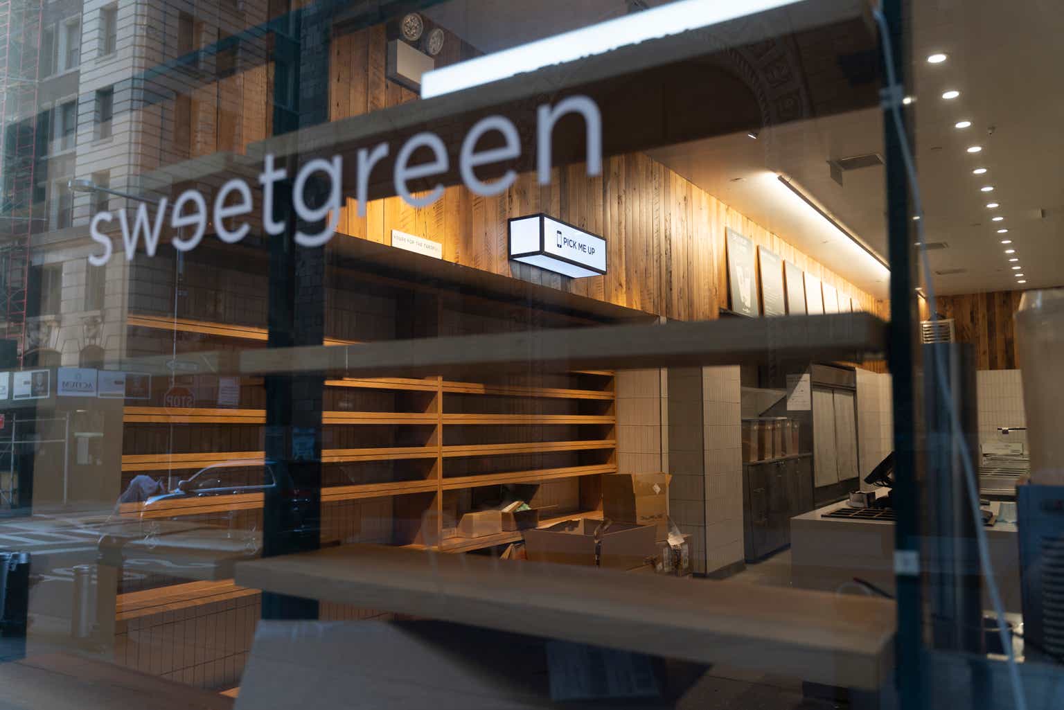 Sweetgreen Stock: Tremendous Same Store Sales Acceleration (NYSE:SG ...