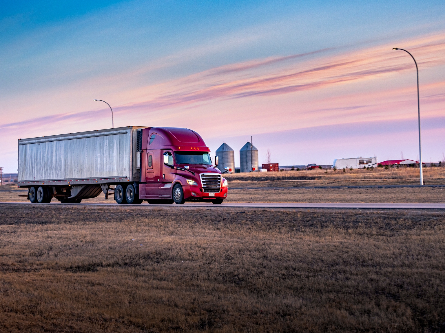 Landstar System: Seizing Dividend Potential On Weakness (NASDAQ:LSTR)