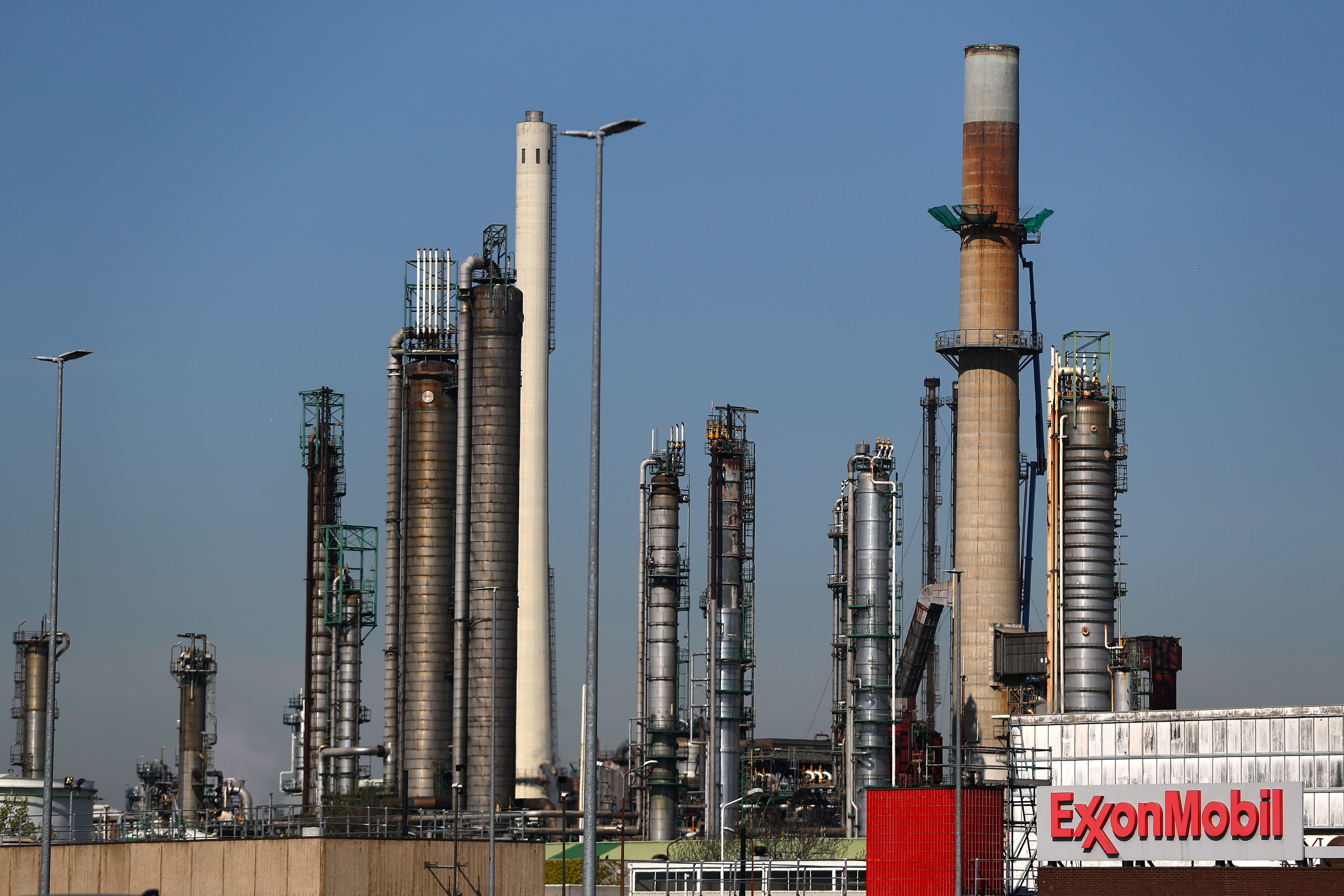 Exxon prepares to start up 1.2B Texas oil refinery expansion