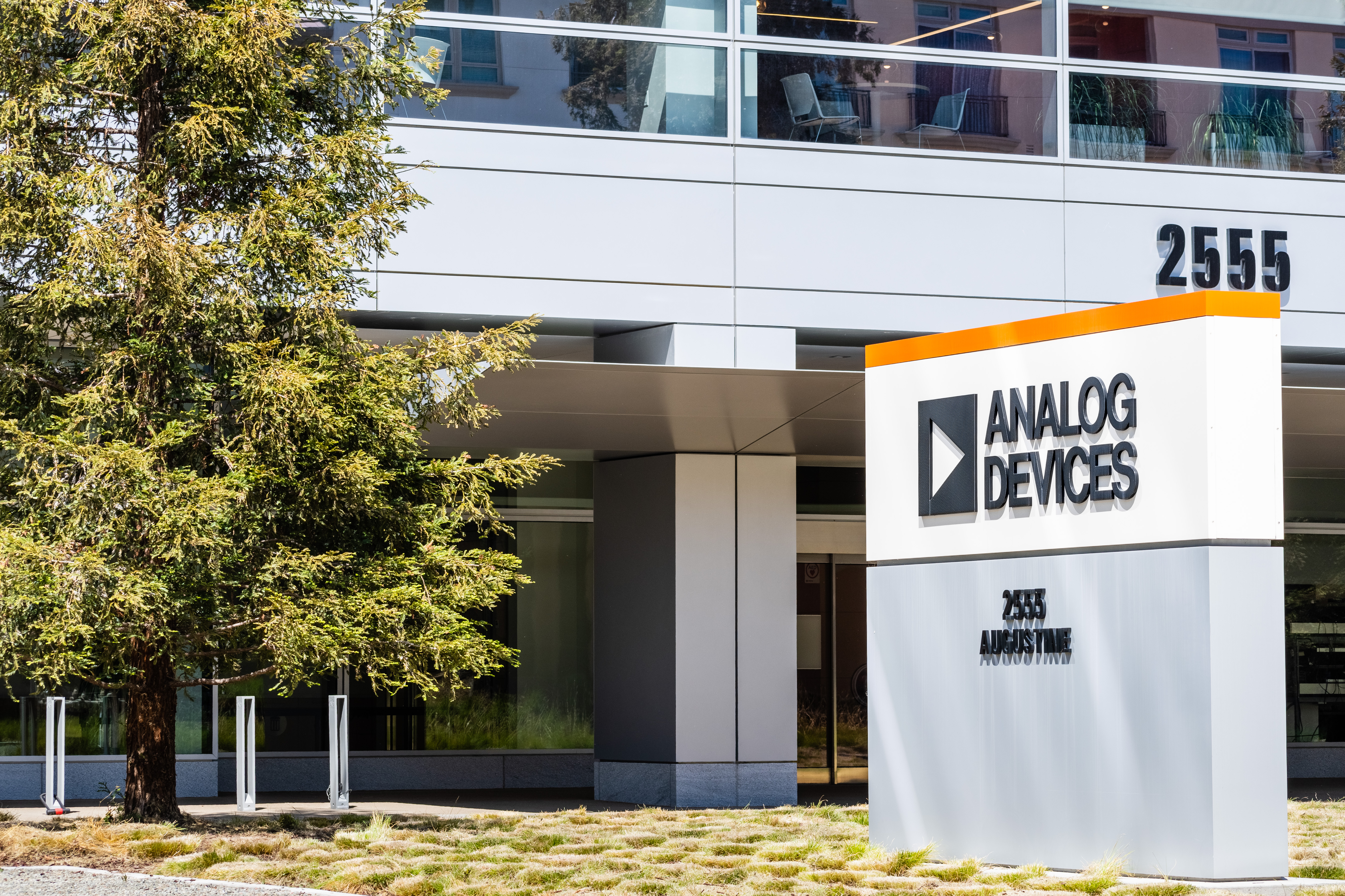 Analog Devices: New Analog Market Leader (Rating Upgrade) | Seeking Alpha