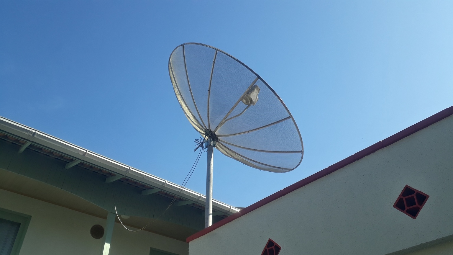 Telesat's Asset-Light Potential Versus SpaceX's Financial Clout
