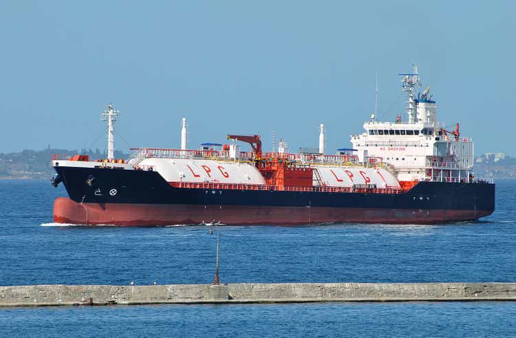 Sea transportation of LPG