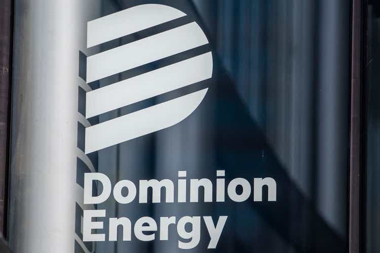 Warren Buffett"s Berkshire Hathaway To Buy Dominion Energy