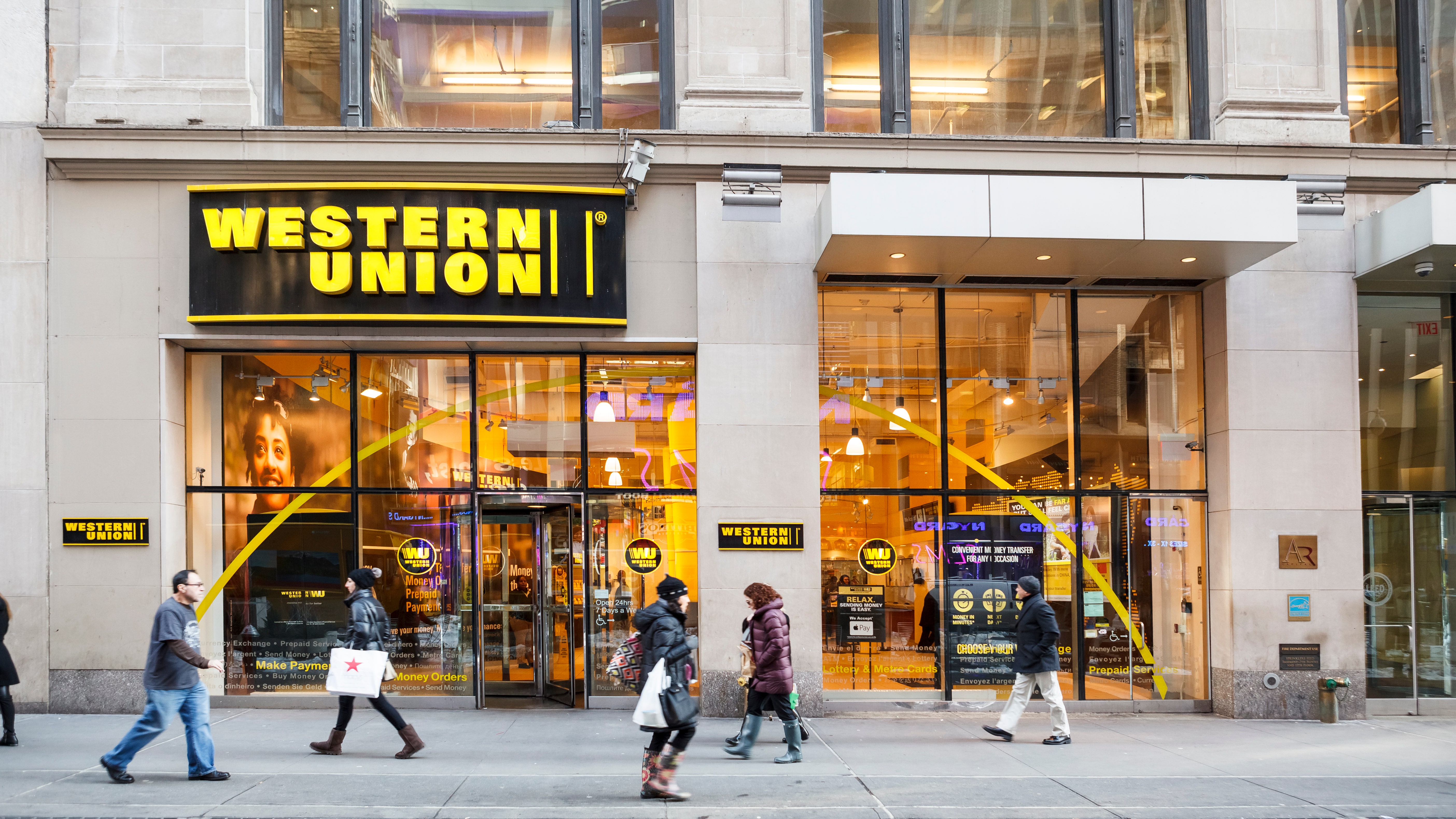 Western Union said to be in early talks to buy rival MoneyGram