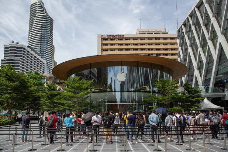 Apple Opens New Flagship Store In Bangkok