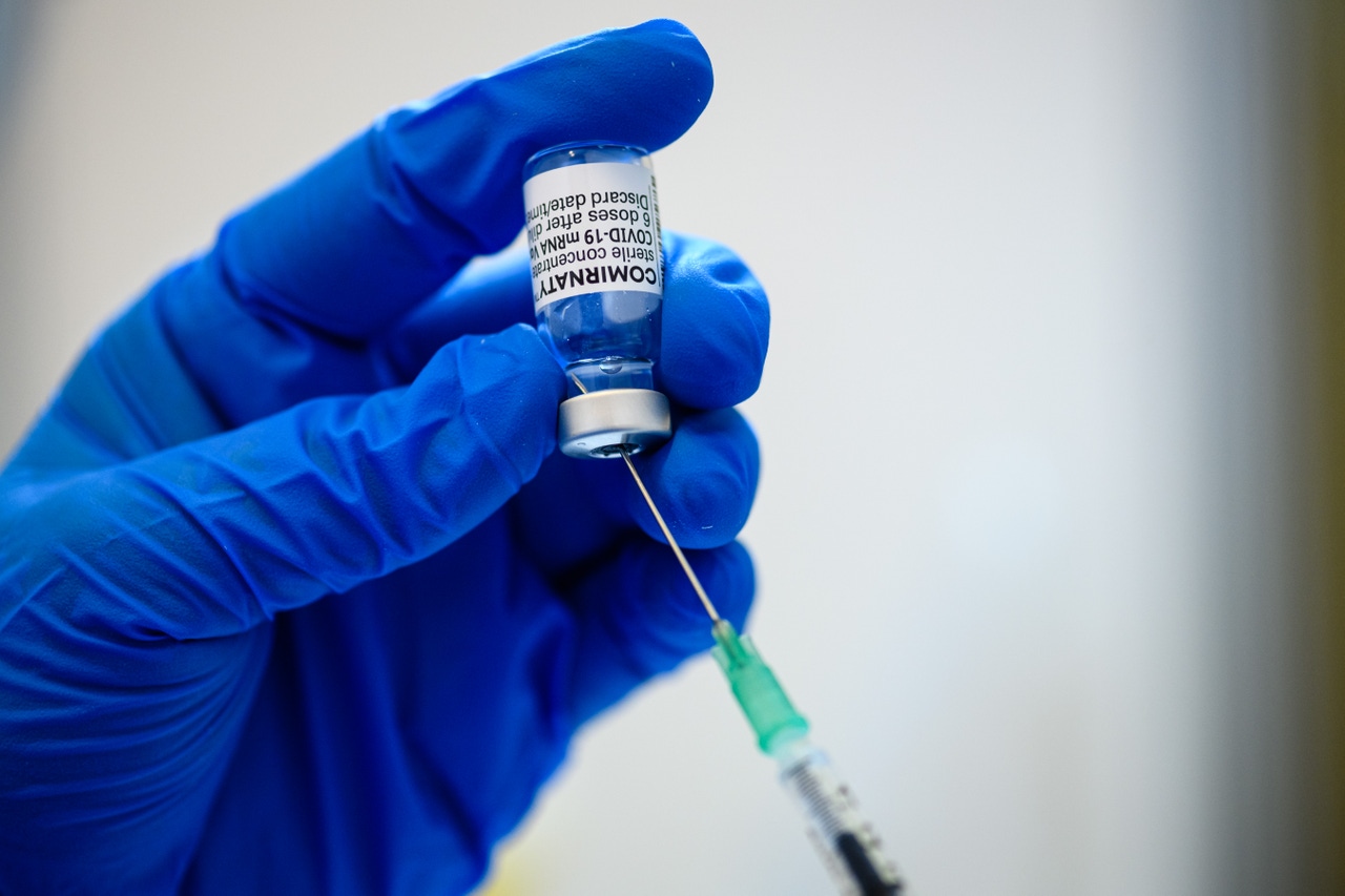 The Importance Of Government Contracting For Pfizer And Moderna (NYSE:PFE)  | Seeking Alpha