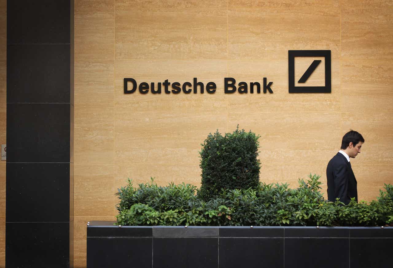 Deutsche Bank's Large Derivatives Book Snowflake Away From Financial