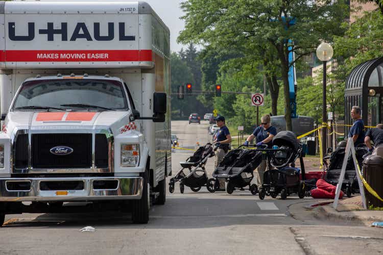 7 Dead After Shooting At Fourth Of July Parade In Chicago Suburb