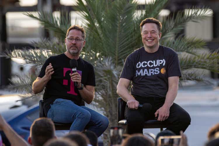 SpaceX And T-Mobile Hold Joint Event In Texas