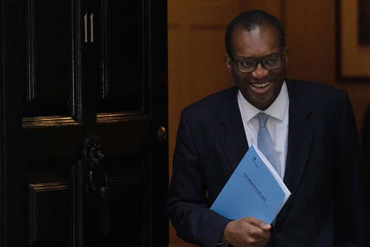 U.K. plays blame game: Finance minister says Bank of England owns market turmoil