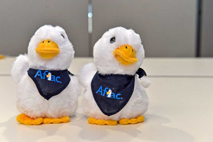 Aflac And Deion Sanders Deliver My Special Aflac Ducks To Children