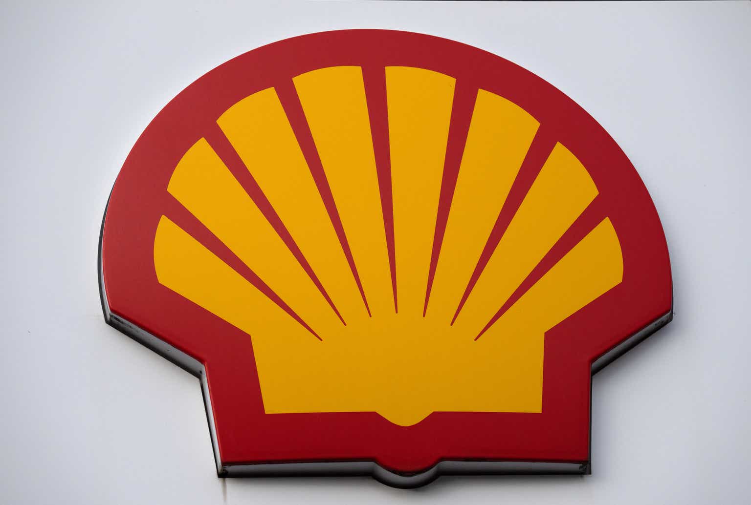 Shell Stock: Entering 2025 At A 16% FCF Yield, Top Pick Confirmed (NYSE:SHEL)