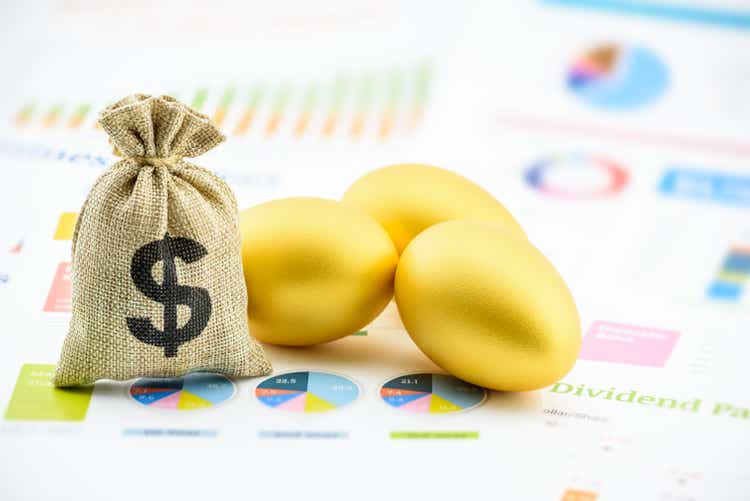 Dollar bag, golden eggs on summary reports