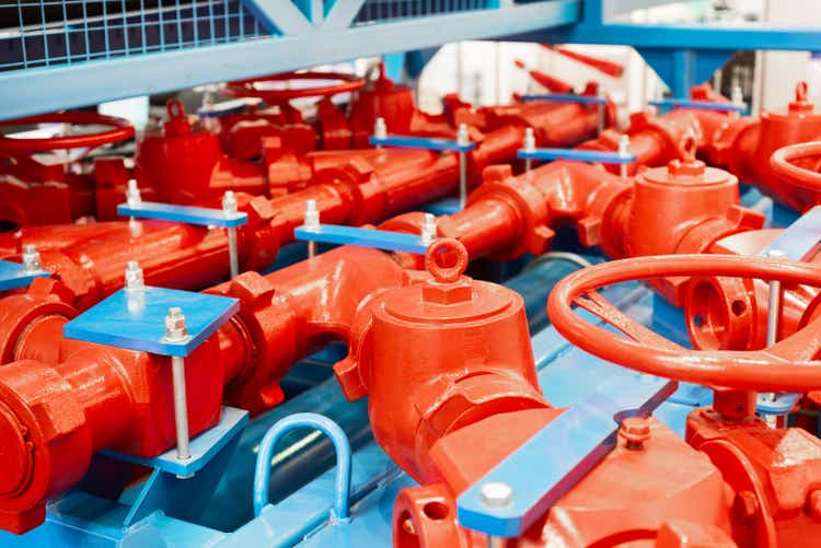 Drilling equipment. Manifold unit, a lot of powerful pipelines and valves