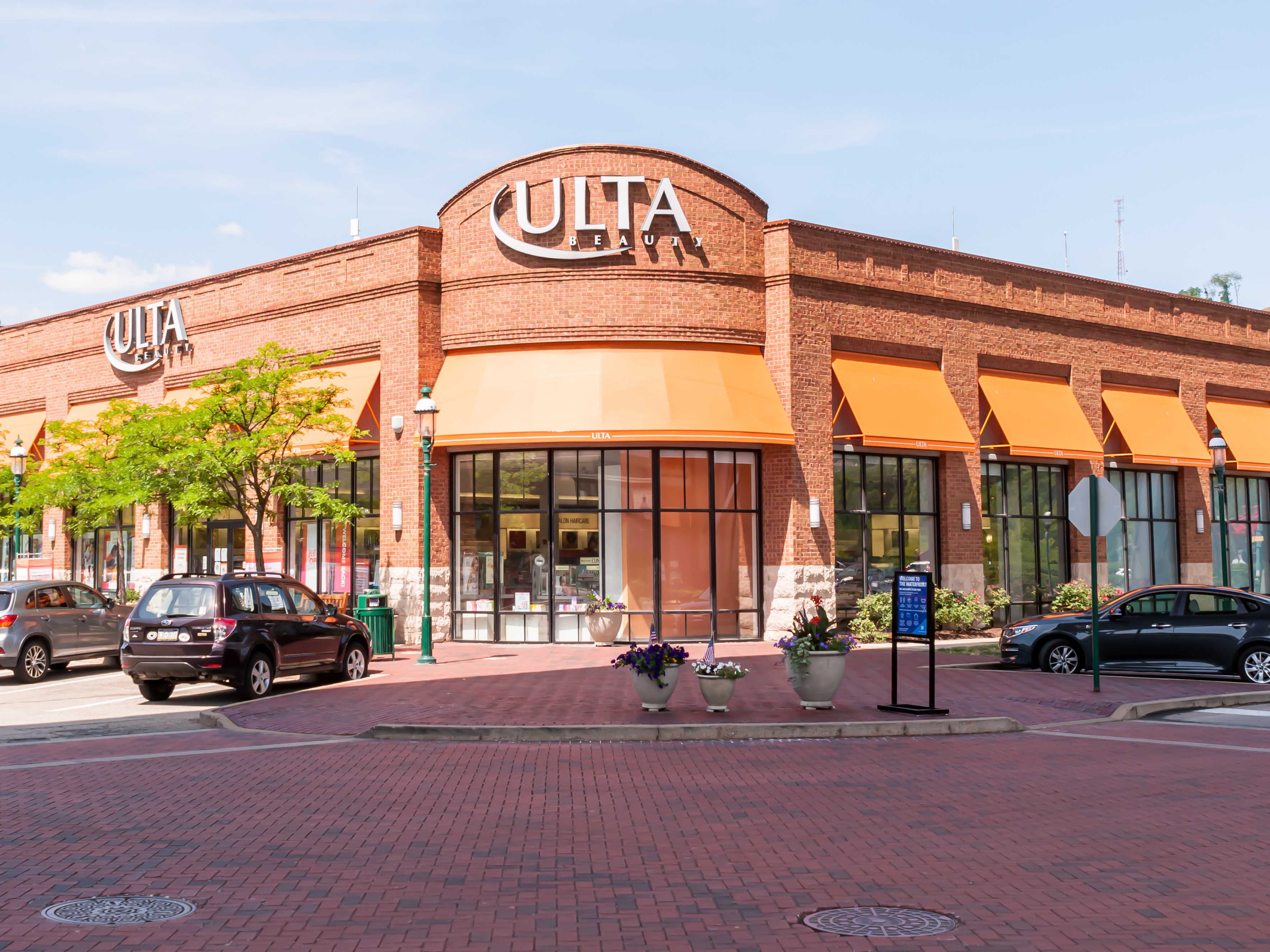 Ulta: The Gold Standard For Retail (NASDAQ:ULTA)