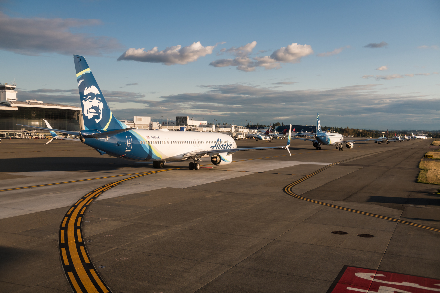 seekingalpha.com - Albert Anthony - Alaska Air In Holding Pattern For Now, Fuel Cost Dominating The Risk Story (NYSE:ALK)