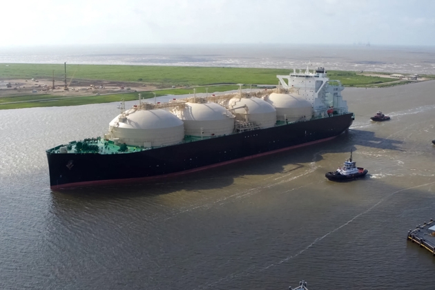 Cheniere expects to export 50M metric tons of LNG for first time in 2026, CEO says