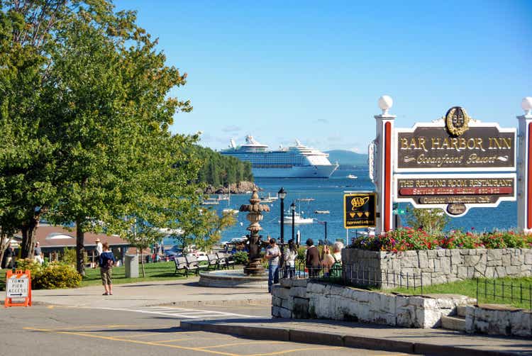 Seafront in Bar Harbour with cruise ship in the background
