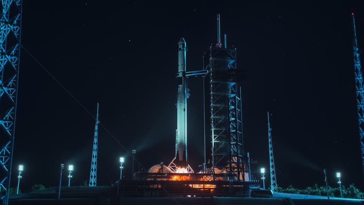 Launch Pad Complex: Successful Rocket Launching with Crew on a Space Exploration Mission. Flying Spaceship Blasts Flames and Smoke on a Take-Off. Humanity in Space, Conquering Universe