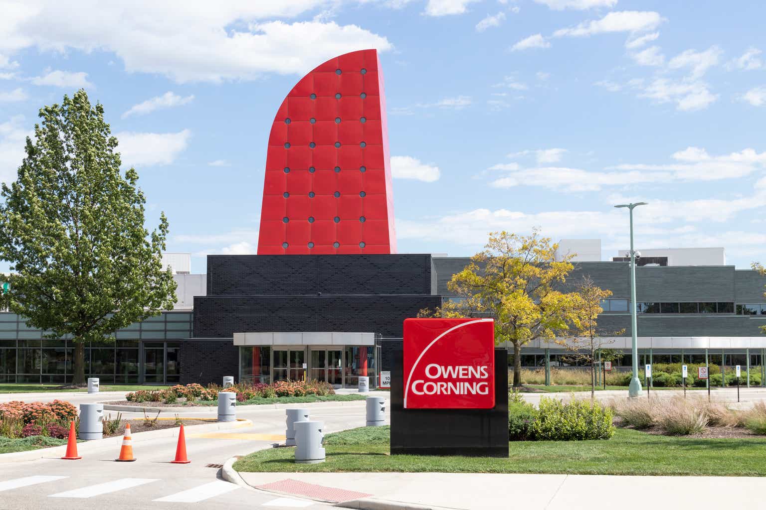 Owens Corning: Recent Weakness And Pricing Necessitate A Downgrade (NYSE:OC)