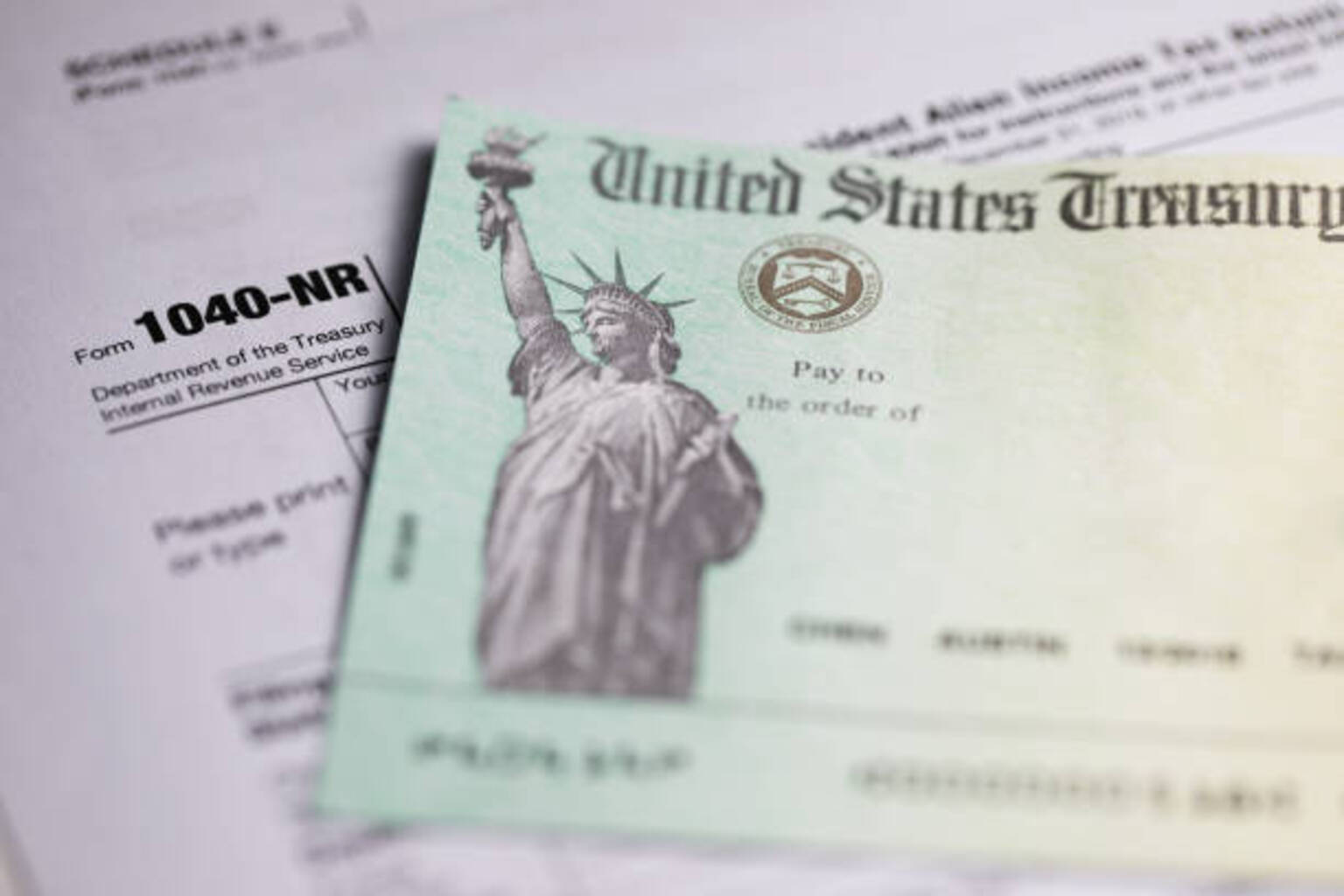 seekingalpha.com - Kim Khan - Retail investors fleeing to sidelines -- can tax refunds turn it around? (SPY:NYSEARCA)