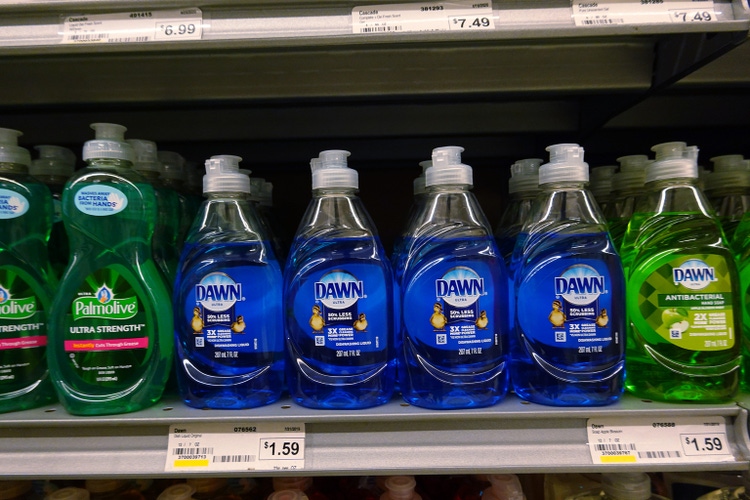 Vanguard's Consumer Staples ETF Is A LowCost SWAN Fund (NYSEARCAVDC