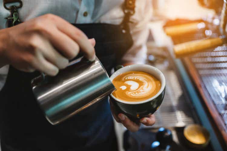 606 Old Fashioned Coffee Pots Stock Photos, High-Res Pictures, and Images -  Getty Images